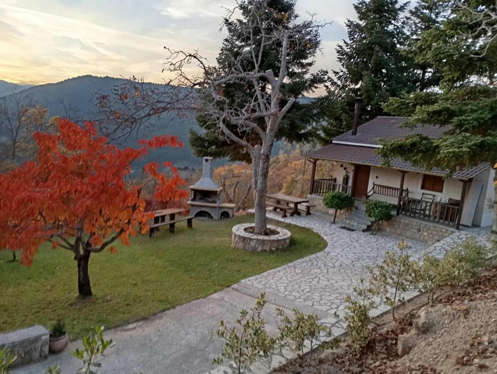Ξενώνας Το Πατρικό Karia  Exterior photo
